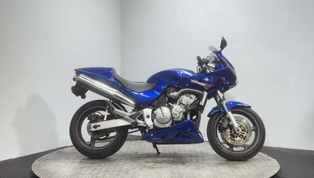 Honda CB 2002 42K 600CC COMMUTER PROJECT BIKE SPARES OR REPAIR