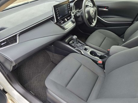 Toyota Corolla 1.8 VVT-h Design Touring Sports 5dr Petrol Hybrid CVT Euro 6 (s/s) (122 ps) 31
