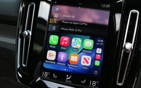 Volvo XC40 B4 R-Design Pro AWD MHEV - Pan Roof, Leather, Apple CarPlay 11