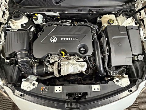 Vauxhall Insignia TECH LINE CDTI 170 AUTOMATIC 11