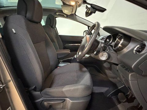 Peugeot 5008 1.6 BLUEHDI S/S ALLURE AUTOMATIC 17