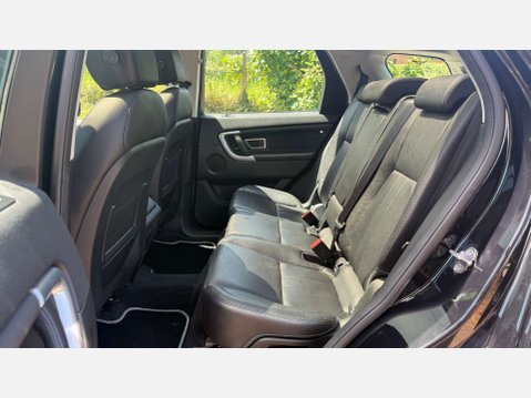 Land Rover Discovery Sport 2.0 Discovery Sport HSE TD4 Auto 4WD 5dr 9