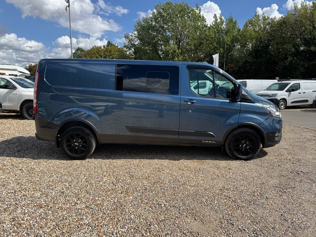 Ford Transit Custom Crew Cab LWB L2H1 (SOLD KH) Low Roof Trail 320 Air Con Alloys Sensors Tow B 6