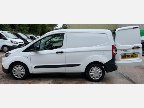 Ford Transit Courier 1.5 TDCi Panel Van 5dr Diesel Manual L1 Euro 6 (SLD) (75 ps) 17