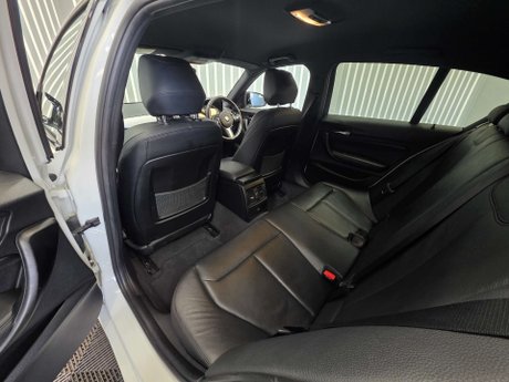 BMW 1 Series 3.0 M140i Shadow Edition Hatchback 5dr Petrol Auto Euro 6 (s/s) (340 ps) 23