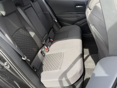 Suzuki Swace 1.8 Hybrid Motion Estata 35
