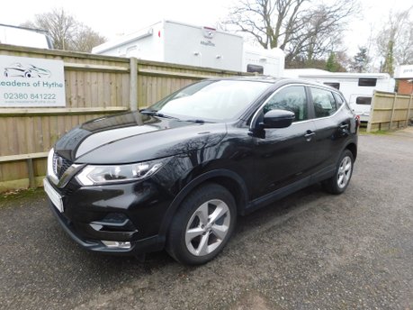 Nissan Qashqai 1.3 DIG-T ACENTA PREMIUM 5 Dr 8