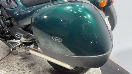 Triumph Trophy 1200 1999 SPARES OR REPAIR PROJECT BIKE LARGE 1200CC TOURER 29
