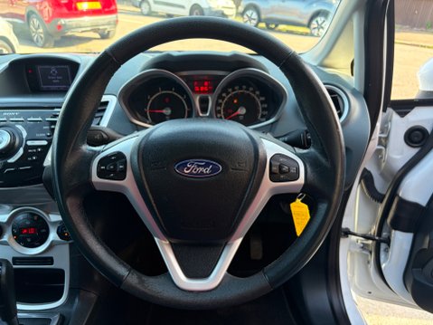 Ford Fiesta 1.4 TITANIUM AUTOMATIC 11