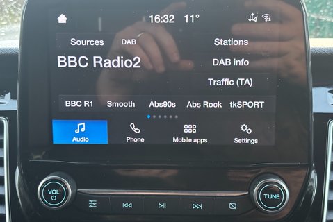 Ford Transit Custom 320 L1 Limited 170 ps Panel Van - Automatic 29