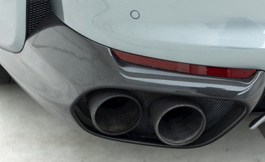 Ferrari 812 Superfast 27