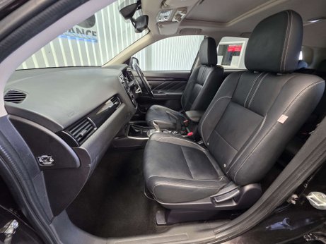 Mitsubishi Outlander 2.0h 12kWh GX4h SUV 5dr Petrol Plug-in Hybrid CVT 4WD Euro 6 (s/s) (200 ps) 5