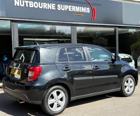 Toyota Urbancruiser 1.3 VVT-I Petrol 6 Speed Manual - 1 OWNER - 15 TOYOTA STAMPS - 51,000 MILES 2