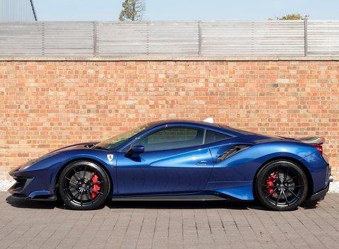 Ferrari 488 Pista 2