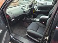 Toyota Hilux INVINCIBLE 4X4 D-4D DCB Auto 14