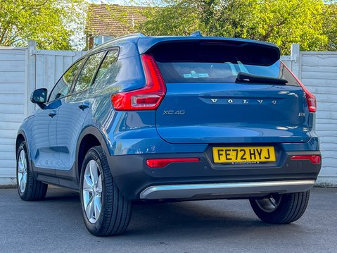 Volvo XC40 2.0 B3 Core Estate 5dr Hybrid Electric Auto Euro 6 (163 bhp) 8