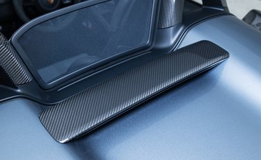 Porsche 718 SPYDER RS PDK 43