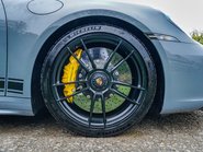 Porsche 911 CARRERA GTS PDK 5