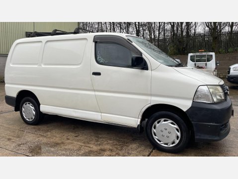 Toyota Hiace 2.5 280 D-4D Panel Van 4dr Diesel Manual RWD L1 H1 (221 g/km, 117 bhp) 6