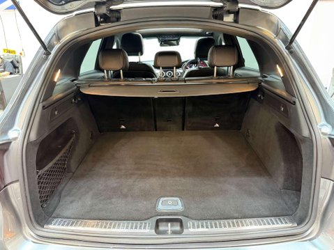 Mercedes-Benz GLC 2.1 GLC220d AMG Line (Premium) SUV 5dr Diesel G-Tronic 4MATIC Euro 6 (s/s) 45