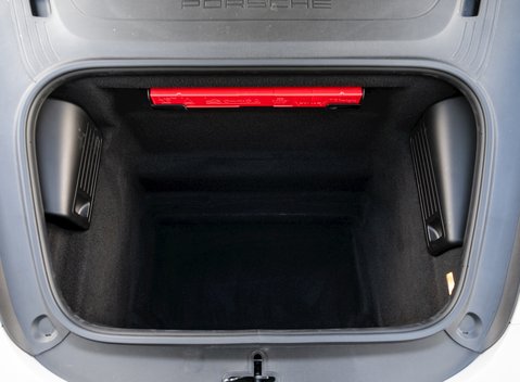 Porsche 718 Cayman GTS 29