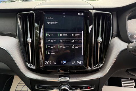 Volvo XC60 T5 R-DESIGN PRO AWD -ONE OWNER - 7 VOLVO SERVICES 48