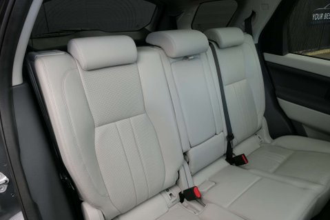 Land Rover Discovery Sport 2.0 Discovery Sport HSE Si4 Auto 4WD 5dr 5