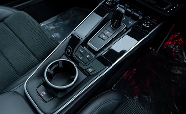 Porsche 911 Turbo S (992) 26