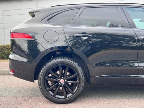 Jaguar F-Pace 2.0 D180 Chequered Flag Auto AWD Euro 6 (s/s) 5dr 44