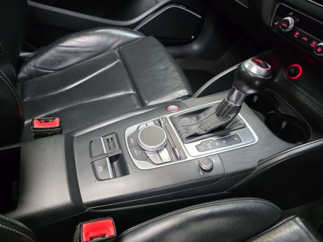 Audi RS3 2.5 TFSI Sportback 5dr Petrol S Tronic quattro Euro 6 (s/s) (Nav) (367 ps) 8
