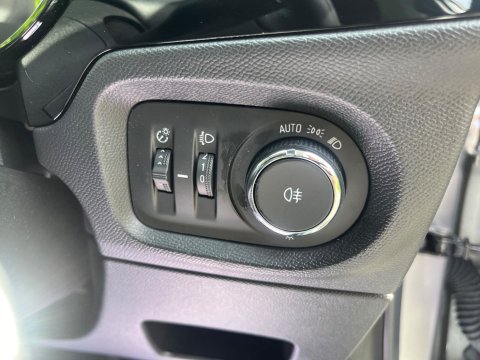 Vauxhall Corsa SE PREMIUM 22