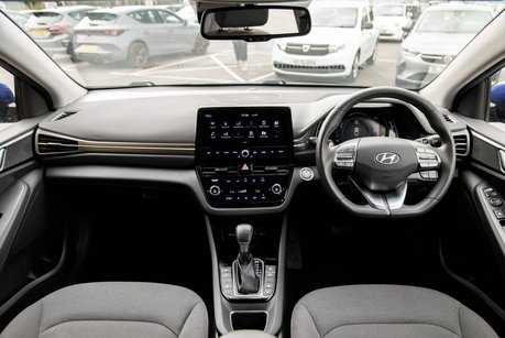 Hyundai IONIQ FIRST EDITION MHEV