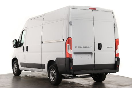 Peugeot Boxer 35 L2H2 PROFESSIONAL PV 8