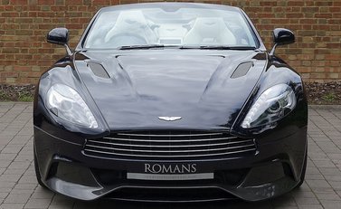 Aston Martin Vanquish Volante 3