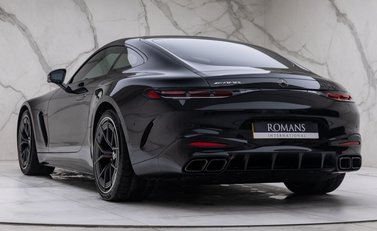 Mercedes-Benz Amg GT 63 PREMIUM + 7