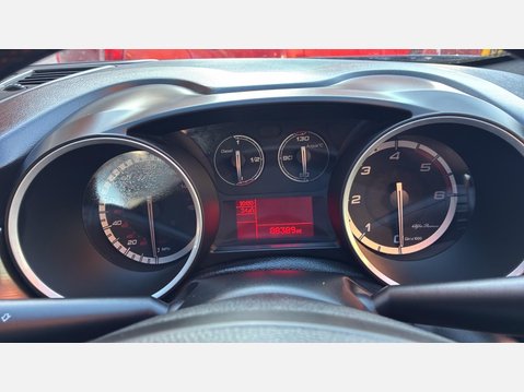 Alfa Romeo Giulietta 1.6 JTDM-2 Sportiva Euro 5 (s/s) 5dr 23