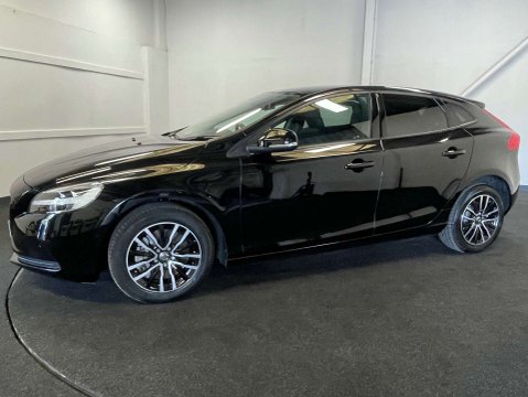 Volvo V40 1.5 V40 Momentum Nav+ T2 Auto 5dr 2