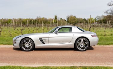 Mercedes-Benz SLS AMG 6