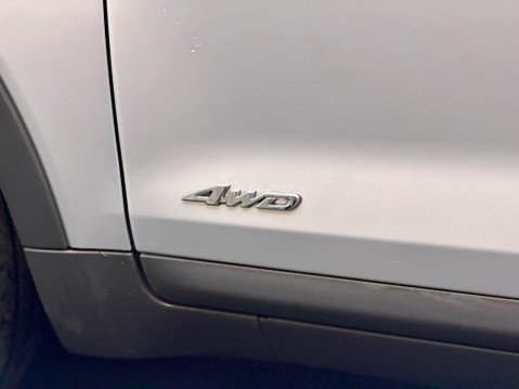 Ford Kuga 2.0 TDCi Titanium AWD Euro 5 5dr 31