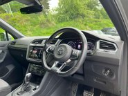 Volkswagen Tiguan 2.0 Tiguan R-Line TDI BlueMotion Technology 4Motion Semi-Auto 4WD 5dr 15