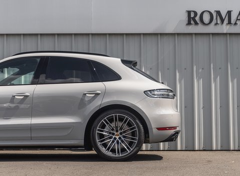 Porsche Macan GTS 31