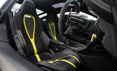 McLaren 720S Performance 12