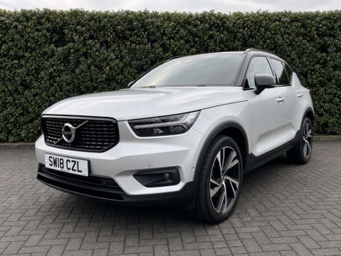 Volvo XC40 2.0 D4 First Edition SUV 5dr Diesel Auto AWD Euro 6 (s/s) (190 ps) 4