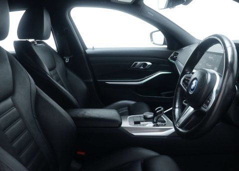 BMW 3 Series 2.0 330E M Sport Auto 5dr 40