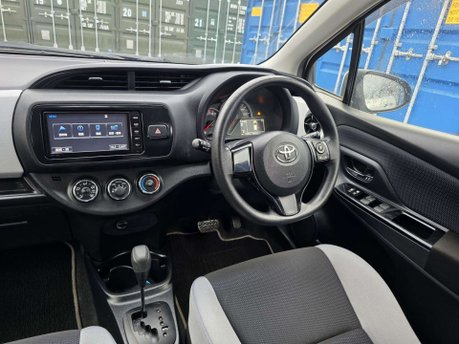 Toyota Yaris 1.33 Dual VVT-i Design Hatchback 5dr Petrol Multidrive S Euro 6 (99 ps) 21
