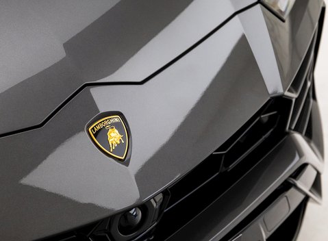 Lamborghini Urus 25