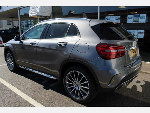 Mercedes-Benz GLA Class GLA 180 AMG LINE EDITION 3