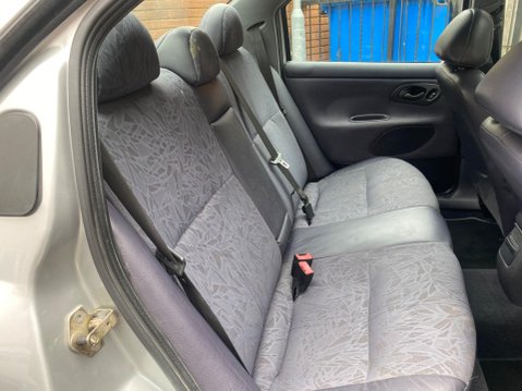 Ford Mondeo 2.5 ST-24 4dr 12