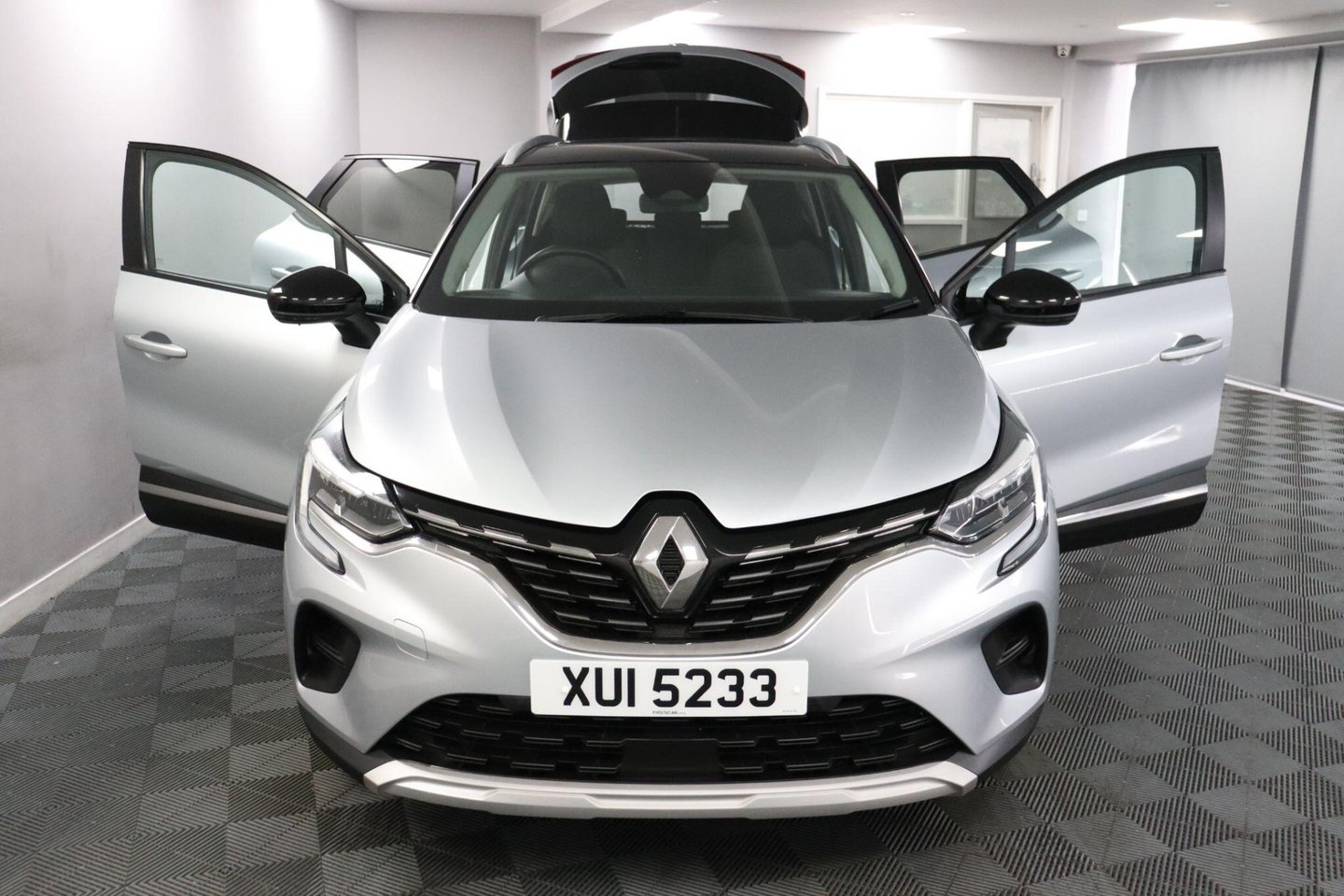 2021 Renault Captur — image 3
