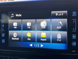 Toyota C-HR 1.8 C-HR-Dynamic HEV CVT 5dr 42